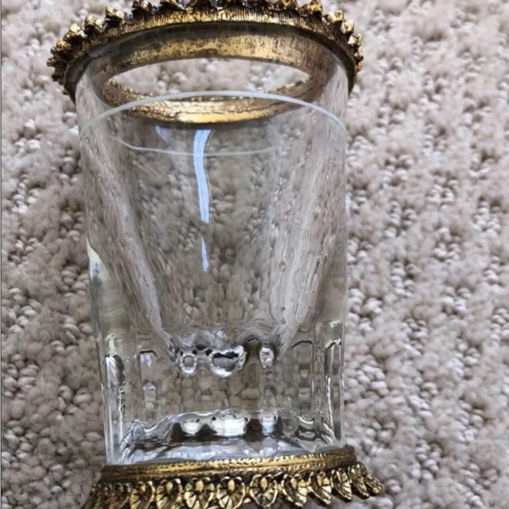 vintage antique vanity glass holder with gold metal filligree leaves - Picture 6 of 8